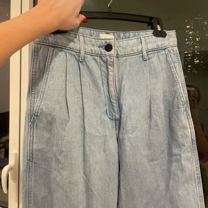 Aritzia Wilfred high waisted jeans light blue denim palazzo style balloon cargo